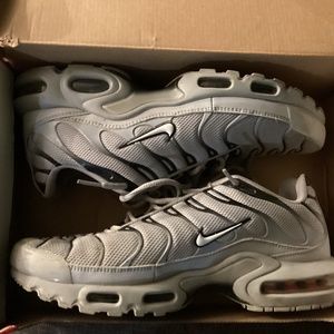 Air max plus sneakers